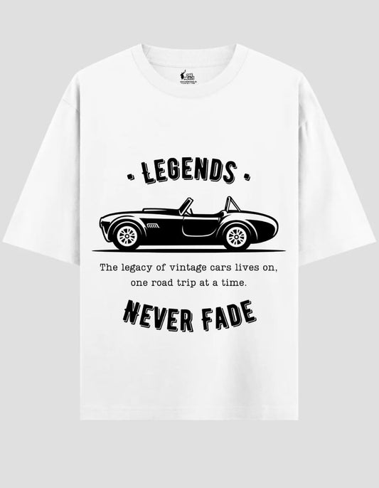 "LEGENDS NEVER FADE" OVERSIZED WHITE T-SHIRT